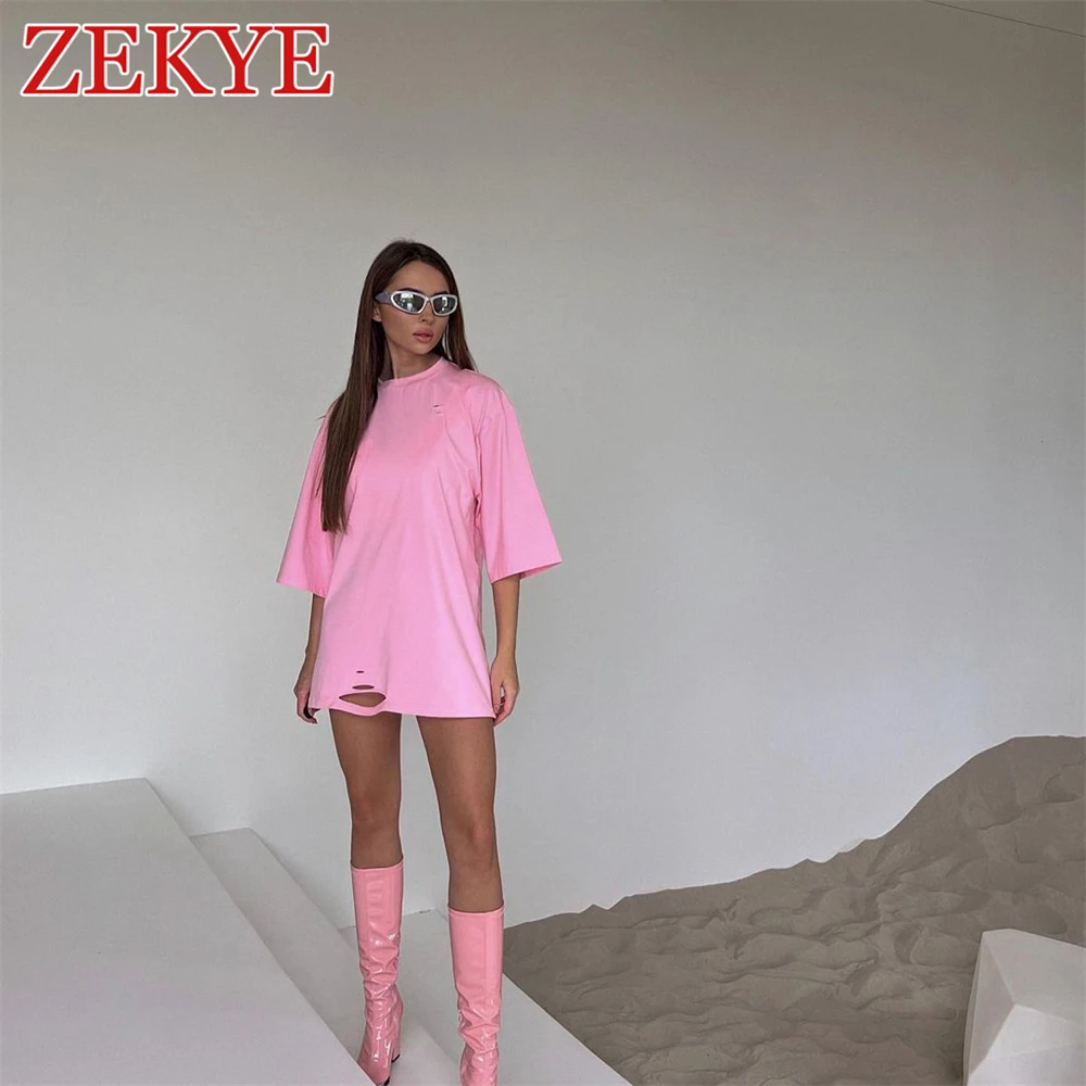 Zekye Dopamine Pink Oversized Letter Printed Casual T Shirt Short Sleeve Summer Languor Style Hollow Out Korean T-shirt Pullover