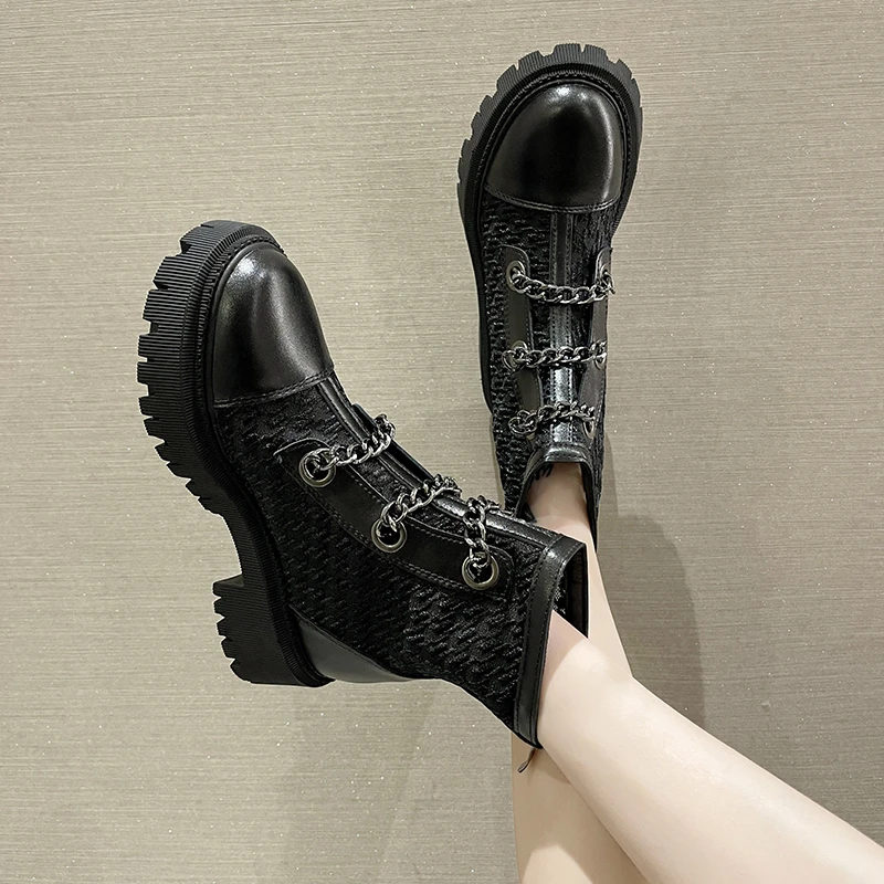 Luxury New Women Boots Fashion Platform Boots Pearl Chain Casual Women Boots Chunky Boots  Women Riding Boots
