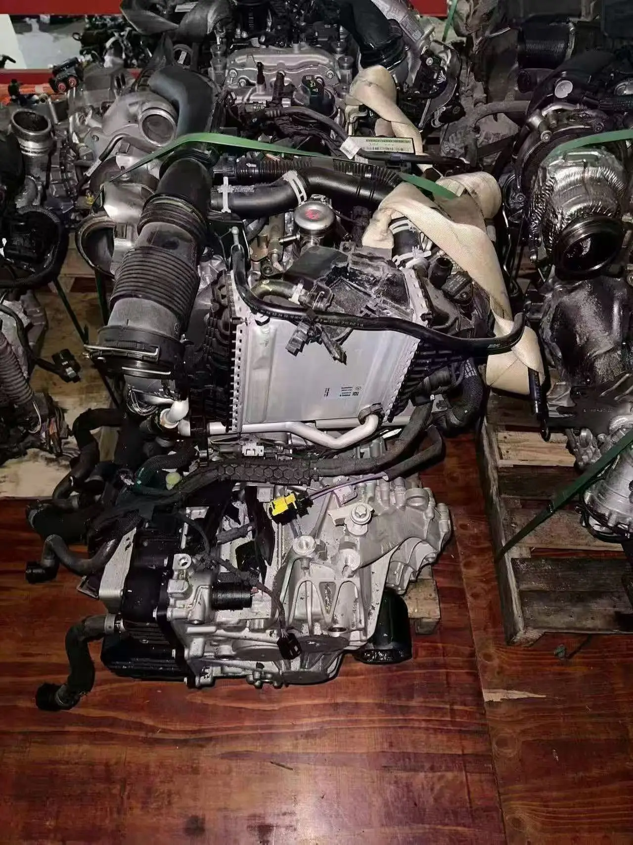 Suitable for  Benz C200 300 260/920 Factory Disassembled Engine Assembly