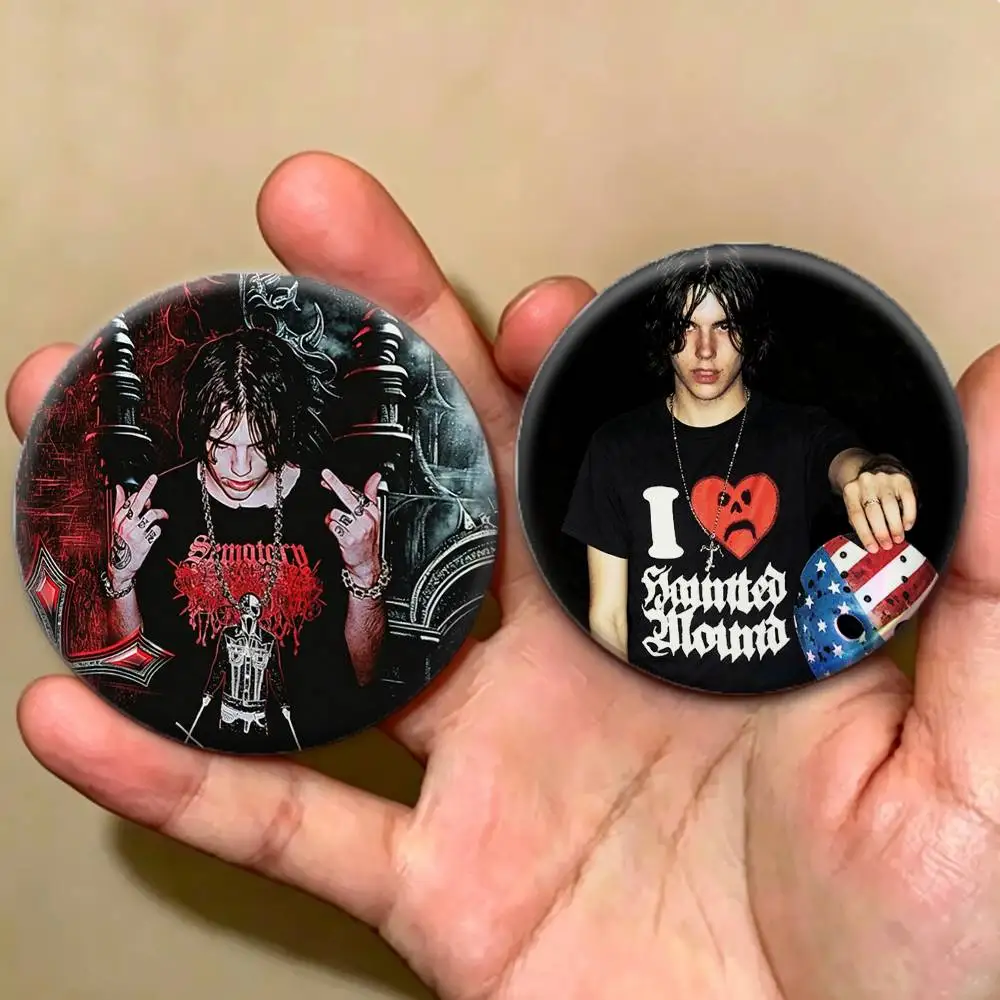 Grave Sematary H-Haunted M-Mound   Badges Creative Tinplate Button PinsBrooch Badge Clothes Backpack