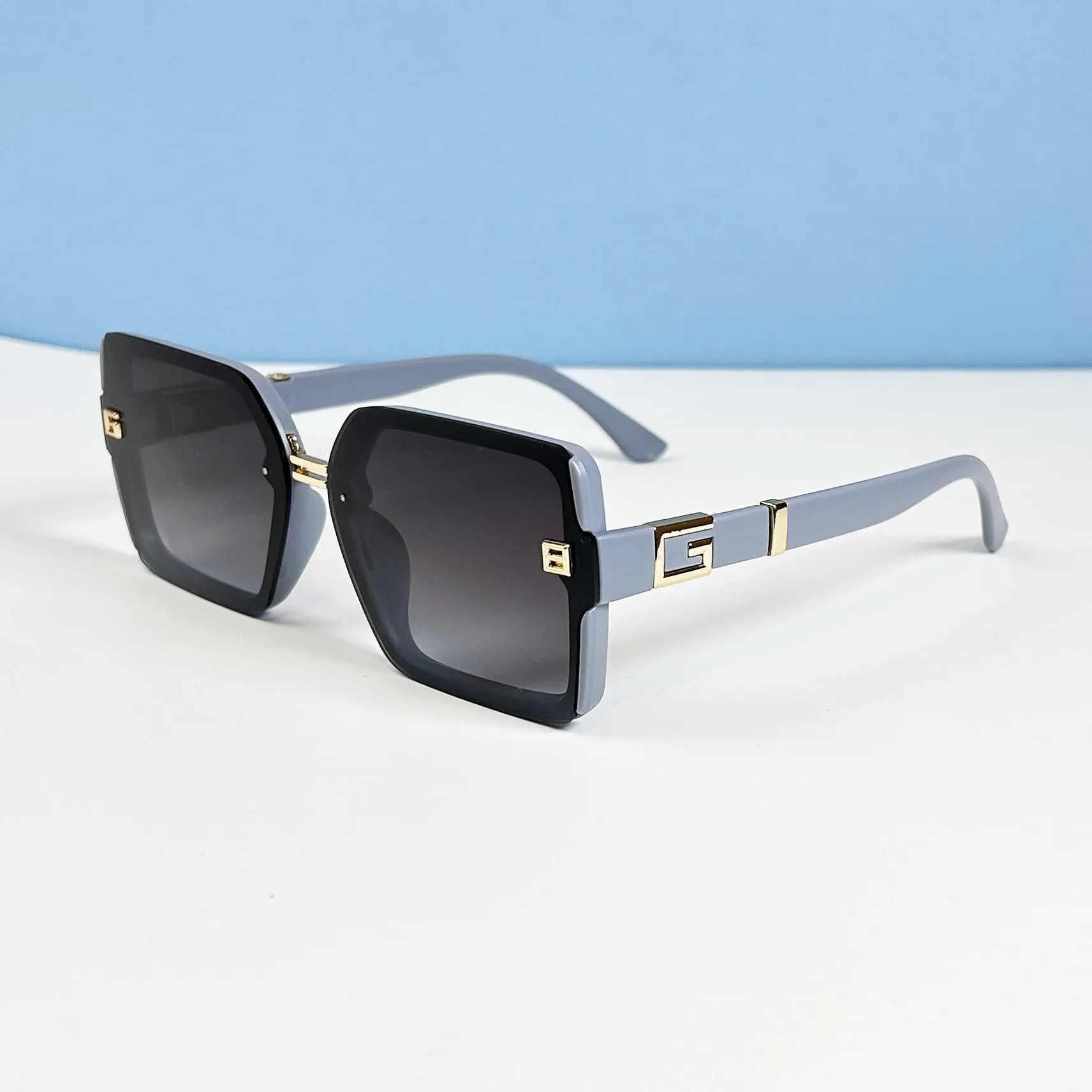 2025 مربع النظارات الشمسية النساء لمدرب القيادة السفر نظارات شمسية أنيقة شخصية UV400 نظارات occhiali da sole da uomo #1
