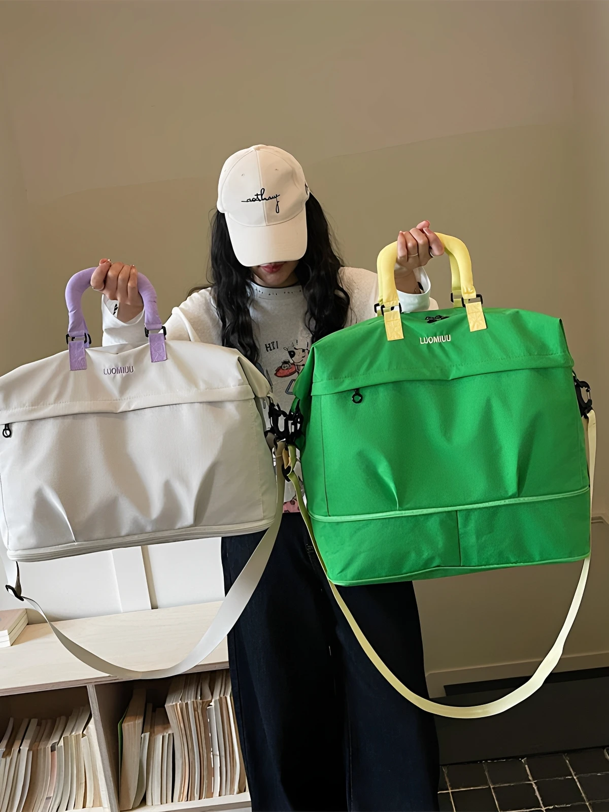 lightweight-fashionable-travel-bag-for-short-business-trips-and-fitness-sports-equipment-handbag-stylish-storage-bag