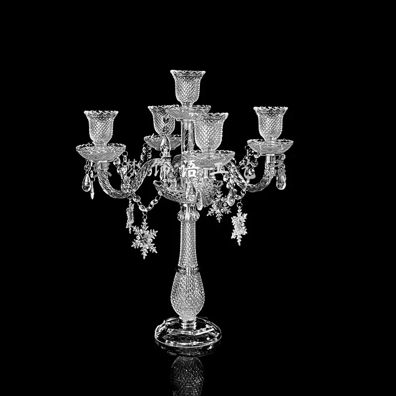New European Light Luxury Crystal Candle Holder for Wedding Restaurant Home Decoration Ornament Personalized Design