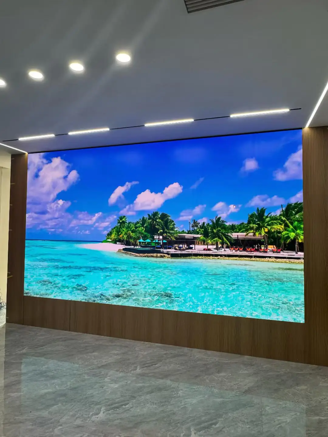 Source Factory Indoor Full-Color Iron Box Fixed LED Display Video Wall Advertising Elevators Retail Stores Shopping Mall P2.5