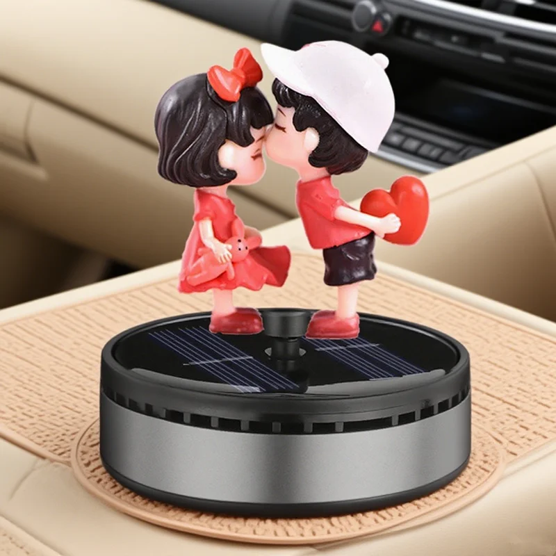 

Solar Powered Cartoon Figurine Base Decor Car Interior Dashboard Cute Couples Lovely Kiss Ornaments for Auto Decorations