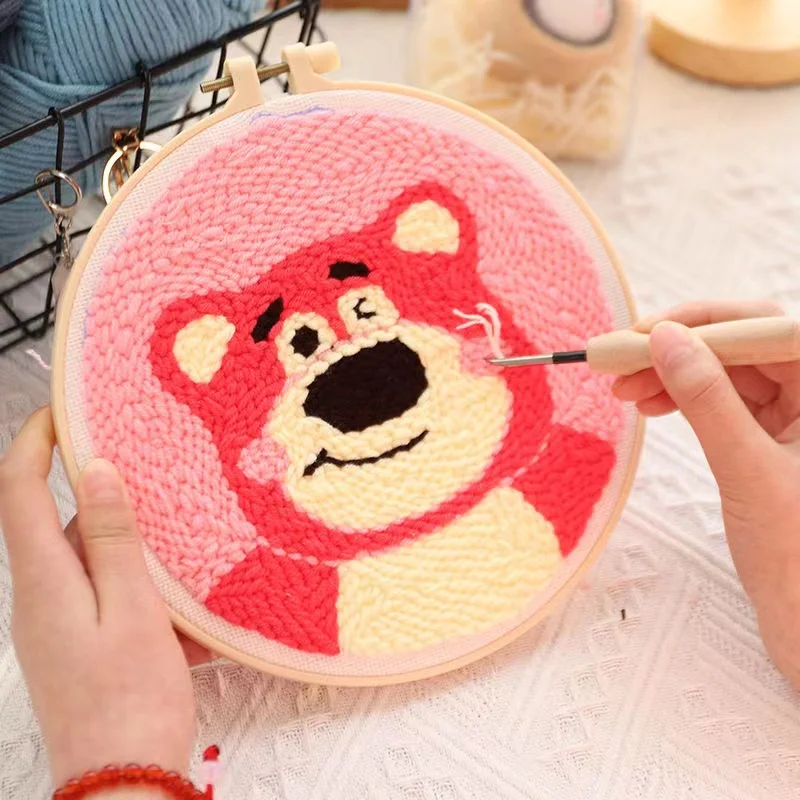 

DIY Cute Carrton Bear Animal Poke Punch Kit Wool Yarn Embroidery Punch Material Kit For Kids Children Handmade Gift Wholesales