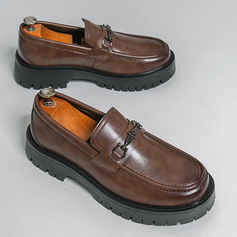 

Классические кожаные лоферы на платформе для мужчин, формальные деловые кожаные туфли, модные мужские туфли дерби, туфли для свадьбы, мужские туфли-броги.