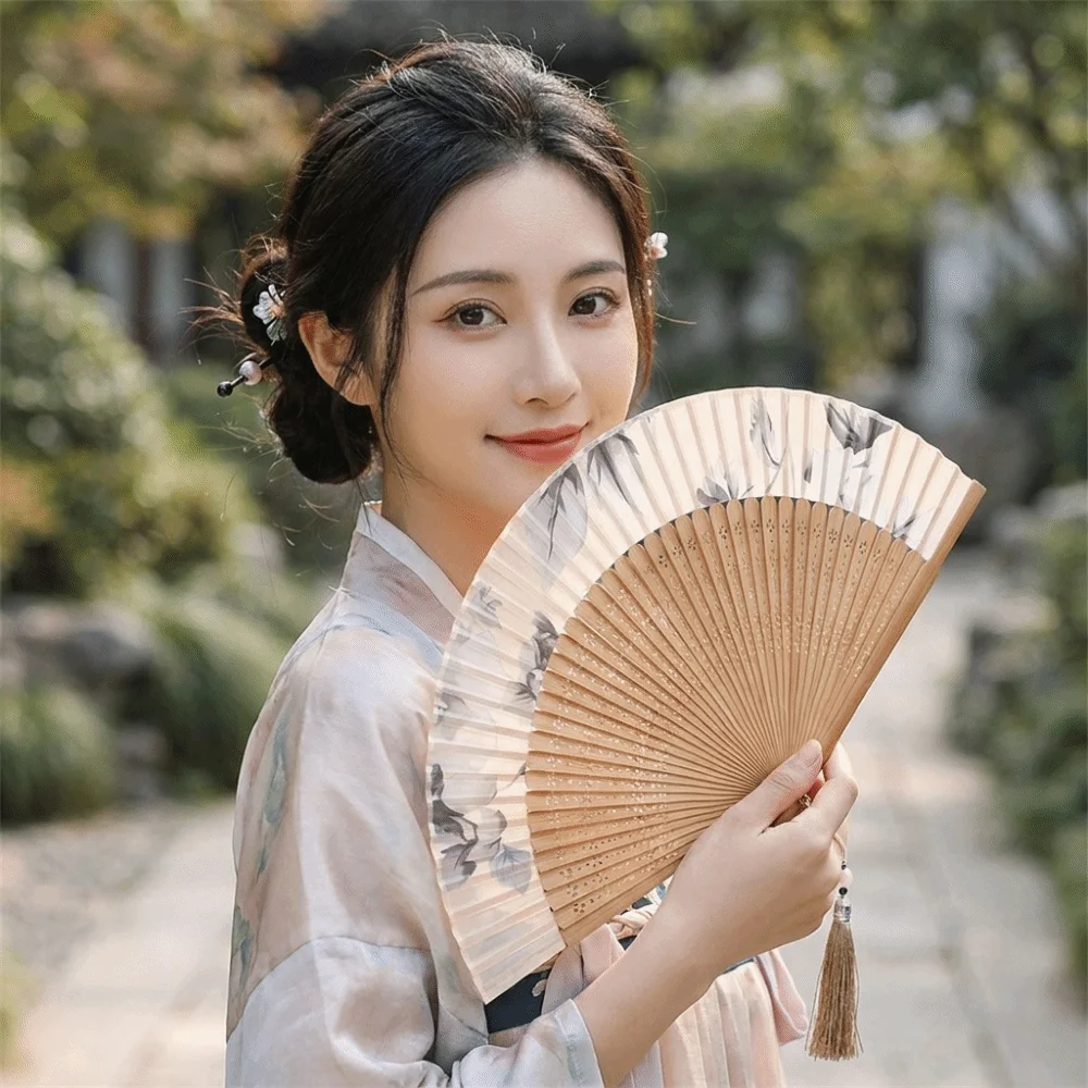 Elegent Antique Folding Hand Fan Hollowed-out Portable Classical Handheld Fan with Tassel Dance Fan Photography Prop