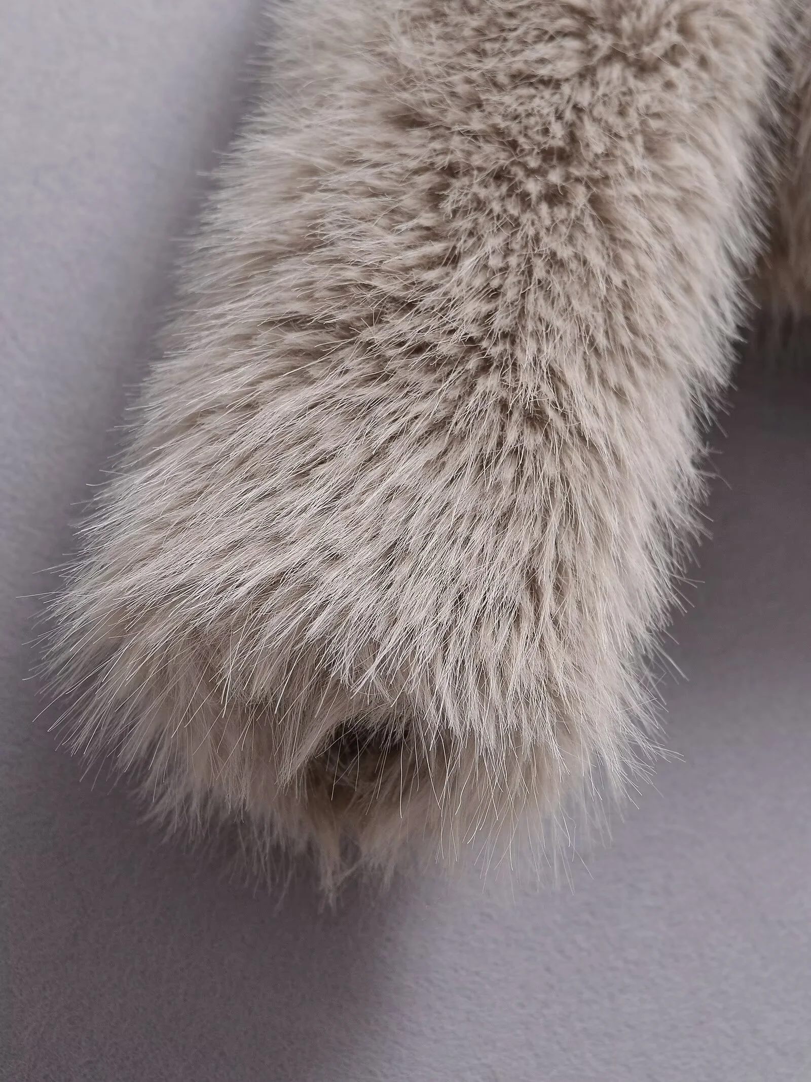 2025 invierno nueva mujer Casual moda elegante piel sintética cuello alto manga larga abrigo corto de felpa Top