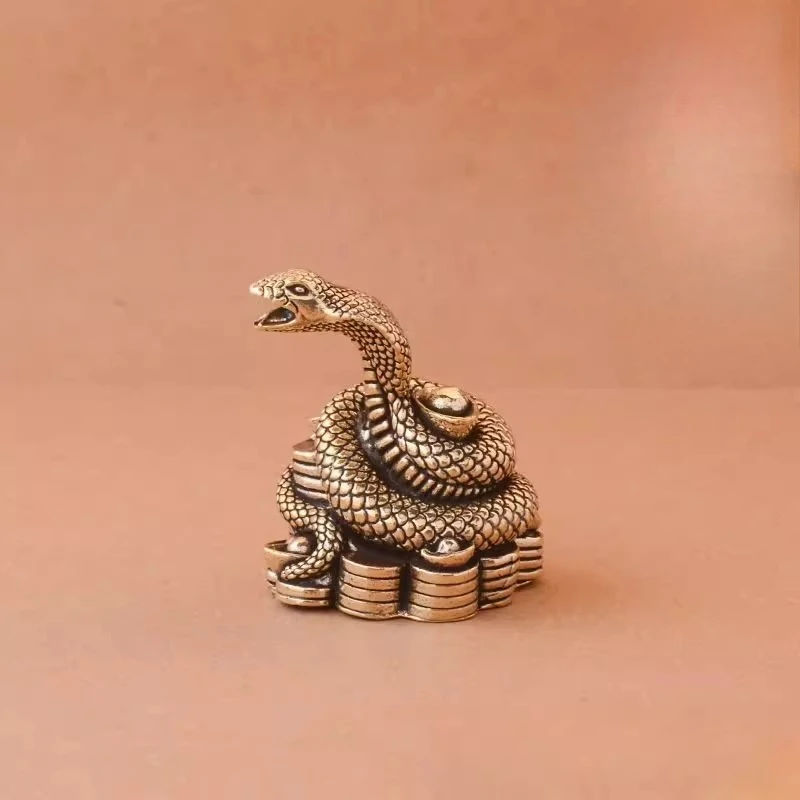 Brass ingot snake, one of the twelve zodiac signs, money-attracting retro home decoration, office desktop tea pet craft ornament