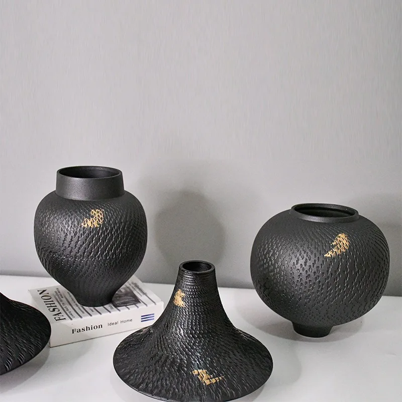 Creative Gold Painted Black Ceramic Vase, Jumping Knife Craft, Home Porch Countertop Floral Ornament