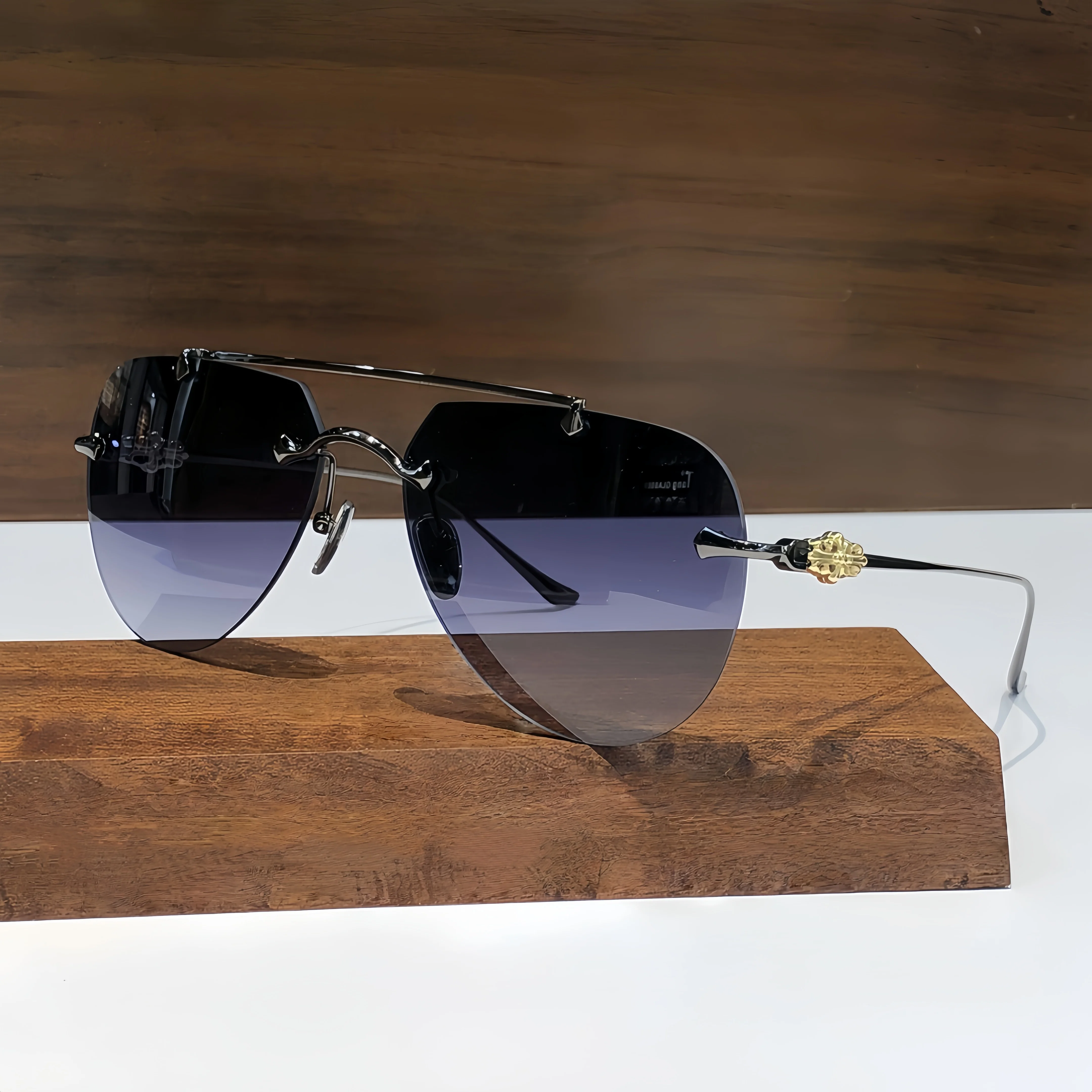 

Women Frameless Fashion Pilot Sunglasses Business Travel Outdoor Gradient Frame Glasses Driving UV400 Men Retro Luxury Eyeglass