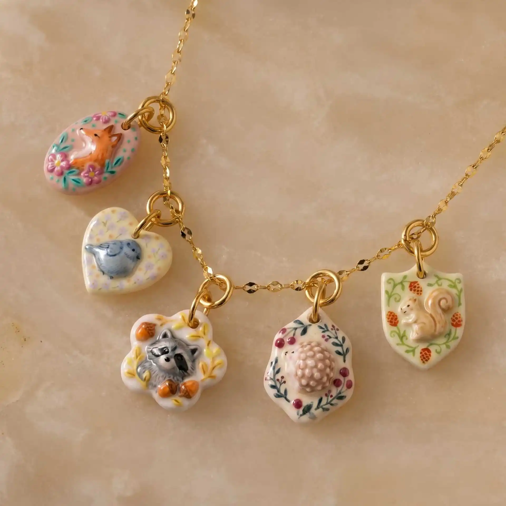 Tierische Keramik-Anhänger 2026 Sommer PVD-beschichtetes Gold 316 Edelstahl für DIY Halsketten- und Armbandherstellung Handgemachter Schmuckzubehör – Detail 3
