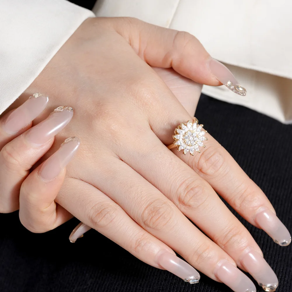 Spinning Anxiety Crystal Sunflower Ring Anti Fidget Open Joint Jewelry Ladies Anniversary Rings Rotatable Gifts Accessories