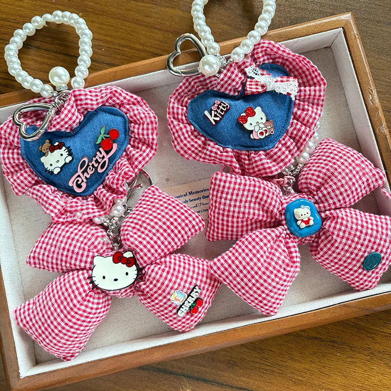 

Creative Hello Kitty Red Plaid Keychain Heart Bow Pearl Pendant Versatile Personality KT Cat Bag Charm Bag Accessories