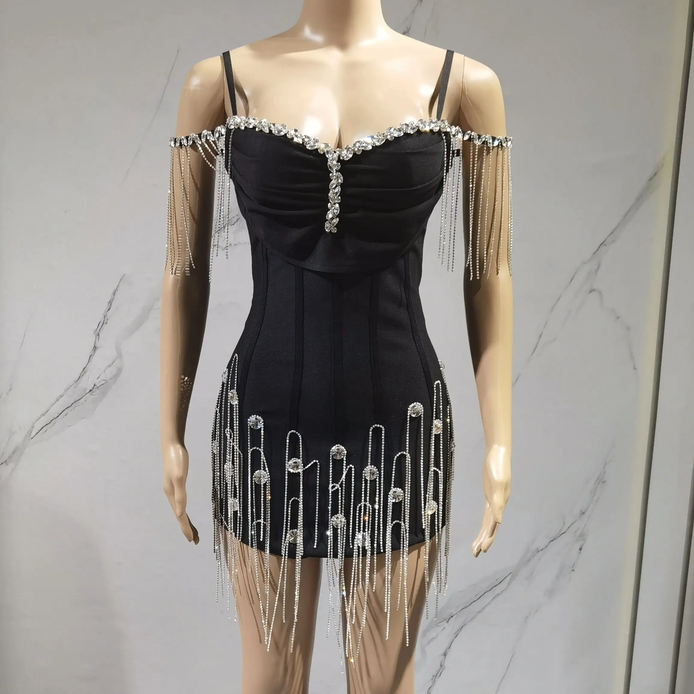 

Women Sexy Off Shoulder Diamonds Black Bandage Short Dress Elegant Evening Birthday Party Gowns Knitted Tassel Dresses Vestidos