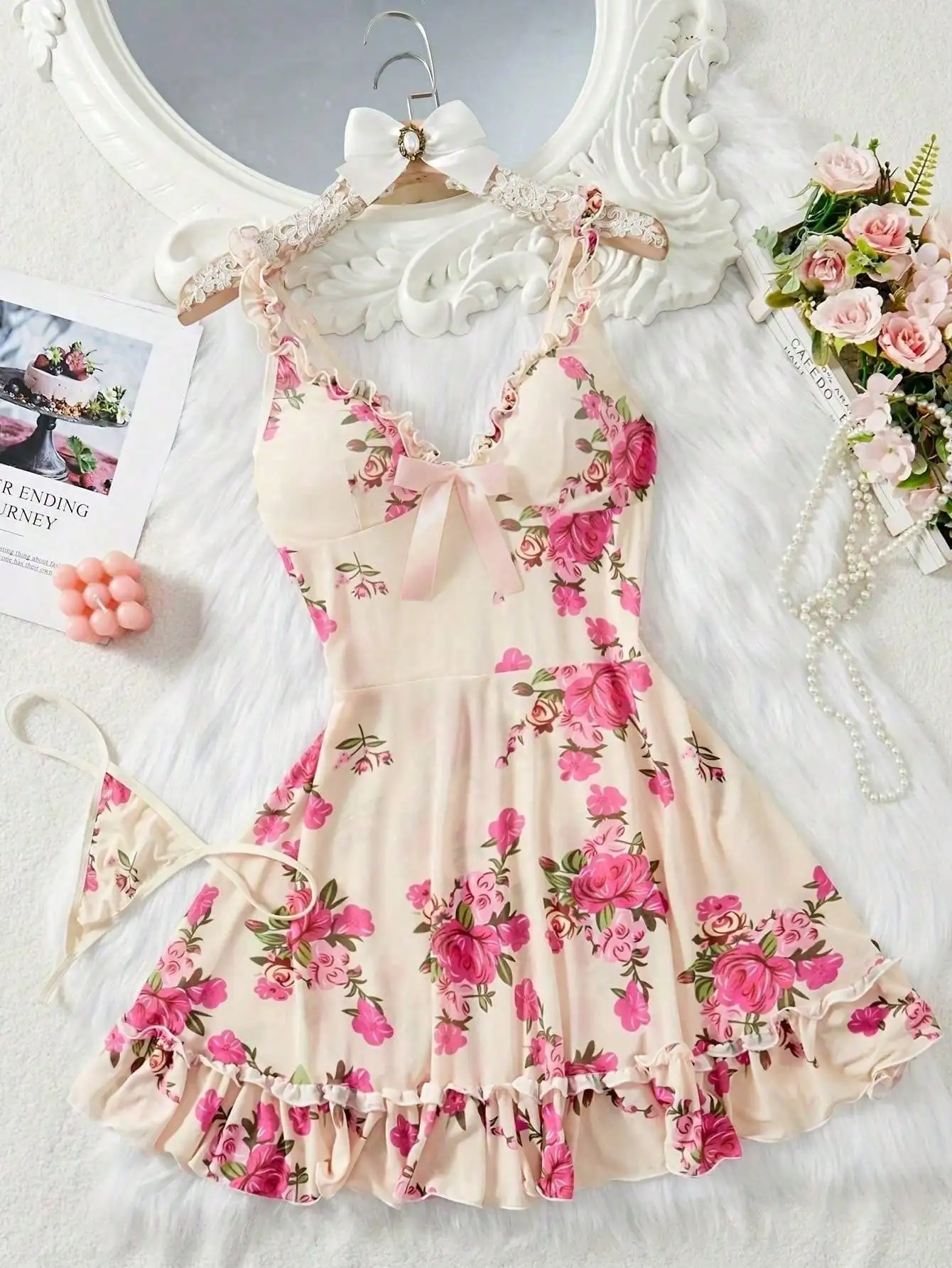 

2-Piece Floral Lingerie Set with Ruffled Hem, Adjustable Straps & Bow Detail