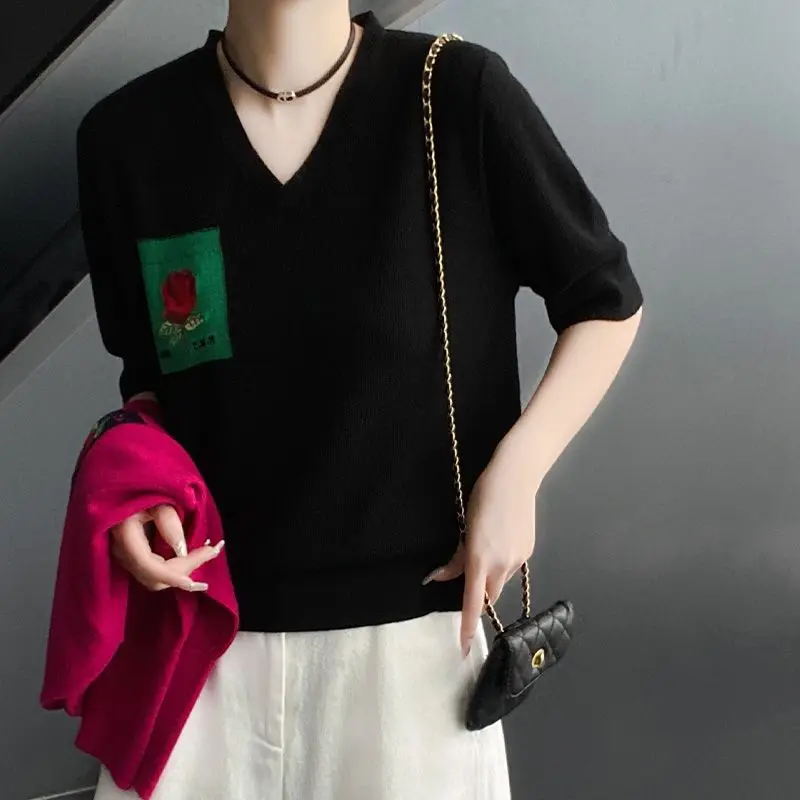 Women's 2024 Summer New Fashion Solid Color Loose Thin Pullover V-neck Half Sleeve Embroidered Short Knitted Casual T-Shirt Tops