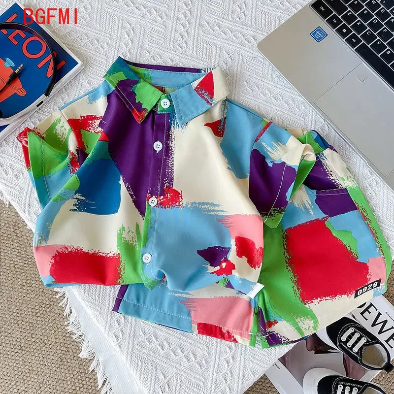 2026 Outdoor Clothes for Children Boys Summer Set Short Sleeved Drawing Shirt Shorts Two Piece Set Vacation Style Outerwear
