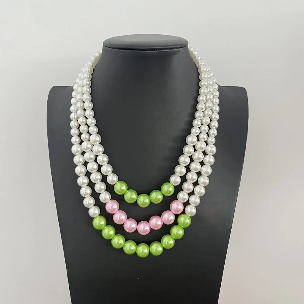 AKA قلادة بطبقات من اللؤلؤ الوردي والأخضر