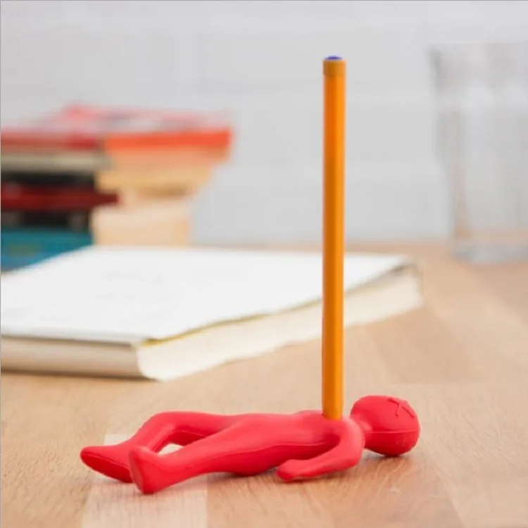 Hot selling creative venting pen holder, office desk ornament, red small character pen holder
