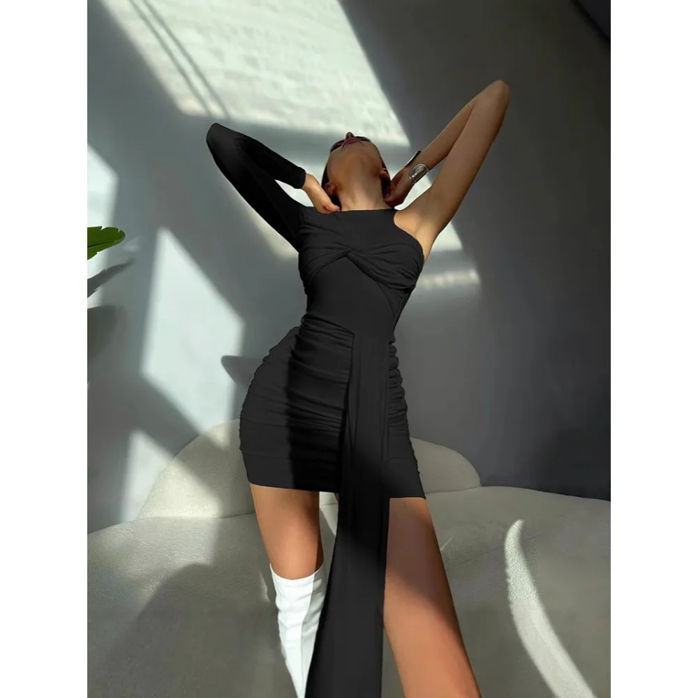 

2025 New Spring And Summer Women's Clothing Products Solid Color Single Shoulder Fashion Temperament Streamer Hip Dress Women