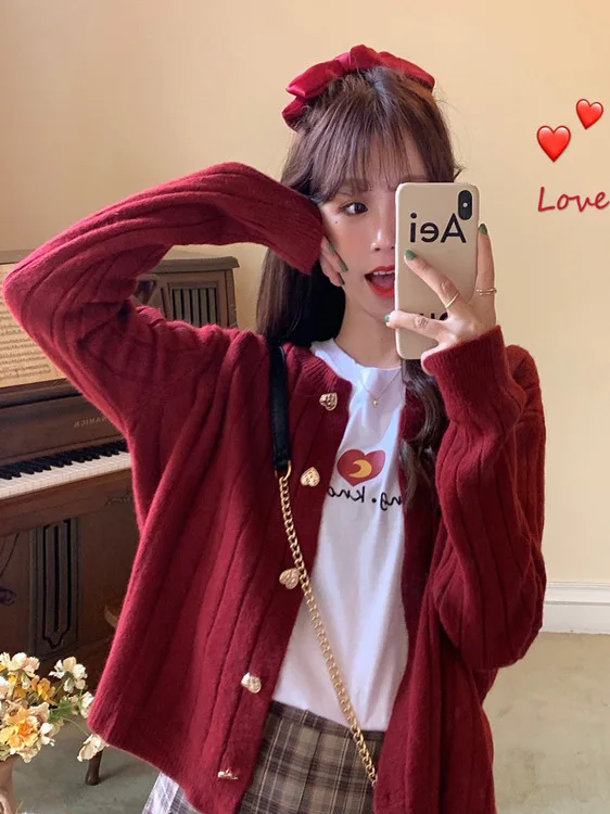 

Autumn 2025 New Red Knitted ort Sve Women's Sweater Cardigan Gentle Sle Long Sve Outerwear Comfortable Commute Poly...