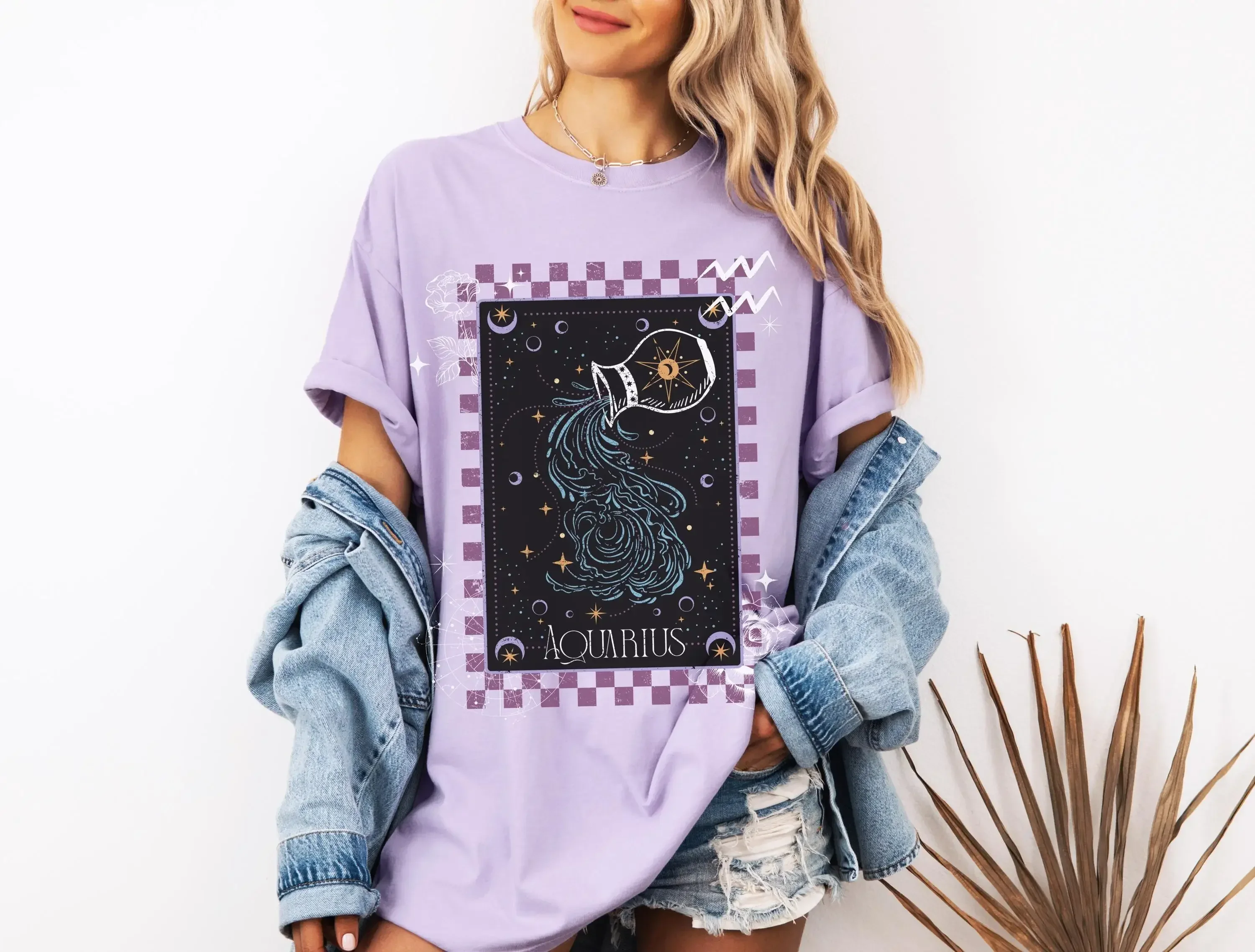 Aquarius Zodiac T Shirt  Astrology Horoscope Star Sign Sun Tarot Card Art Birthday