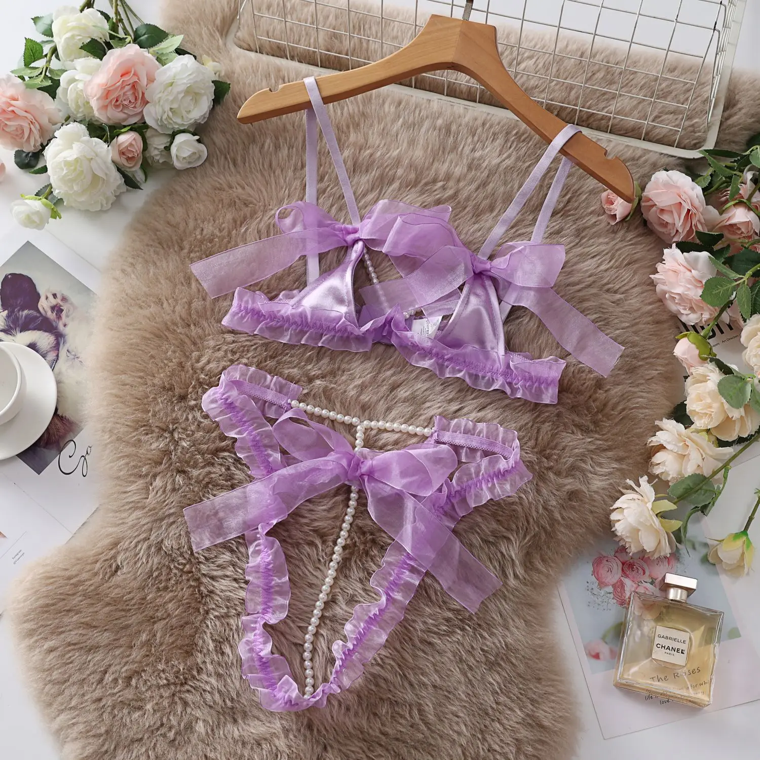 セクシーなビーズレースオープンクロッチ下着女性かわいいランジェリークロッチレスパンツブラセットストッキング透明服セックススーツ