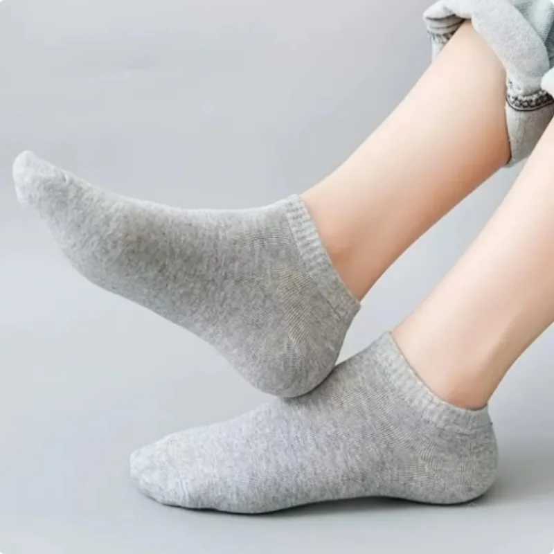 Unisex 10/20/30 Pairs High Quality Soft Comfortable Breathable Black and White Gray Men/Women Solid Color Short Socks