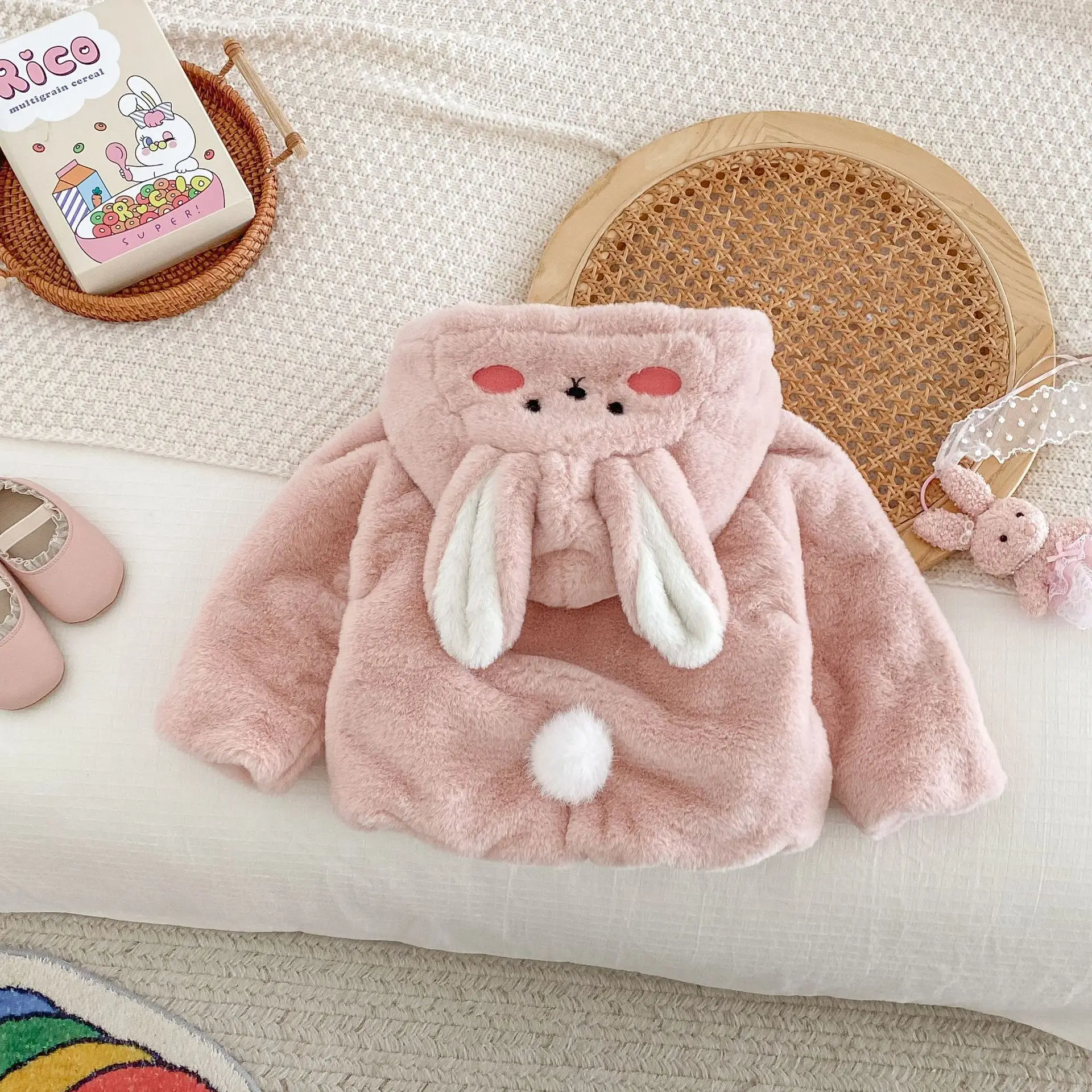 

Korean children's Mao Mao coat winter female treasure cute foreign style hooded coat children's winter clothes tide