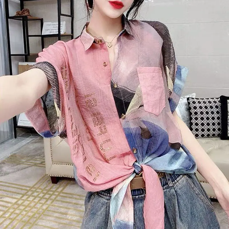 

Office Lady Stylish Turn-down Collar Shirt 2023 Summer Spliced Casual Pockets Single-breasted Chic Diamonds Sweet Bandage Blouse