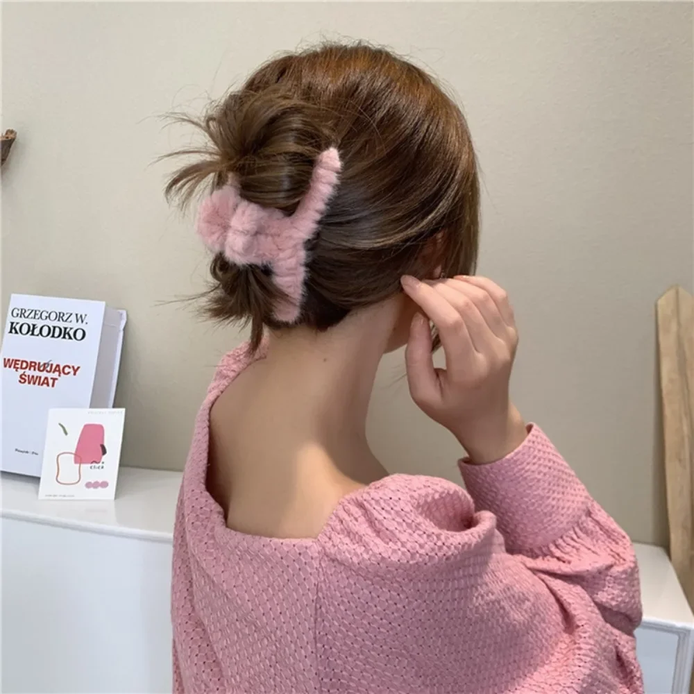 New 12cm Elegant Plush Hair Clip Claw Korean Fashion Extra Large Imitation Rabbit Plush Grab Cawl Clips Girl Hair Accessories