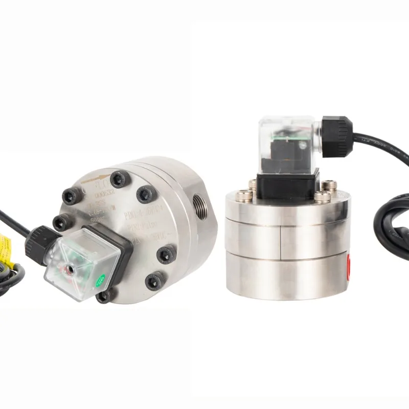 Two-component microgear flowmeter for resin