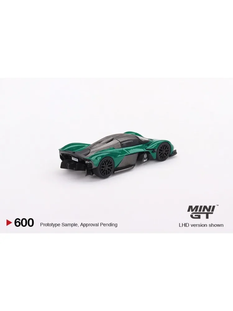 Aston Martin miniatura de aleación fundida a presión para niños, juguetes de colección, regalos de cumpleaños, Premium ratio 1:64 #600