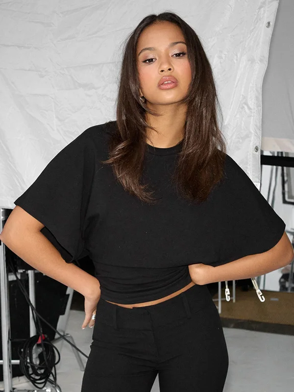 เสื้อผ้าแฟชั่นผู้หญิงทรงหลวม แขนห้าส่วน คอกลม สีน้ำตาลอ่อน ผ้าโพลีเอสเตอร์ คอลเลคชั่นฤดูหนาว สไตล์ยุโรป