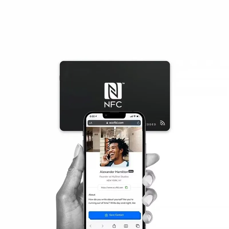 Wholesale Customized NFC Business Card Tag 213 Programmable Smart Luxury QR Code PVC VIP NFC Business Card