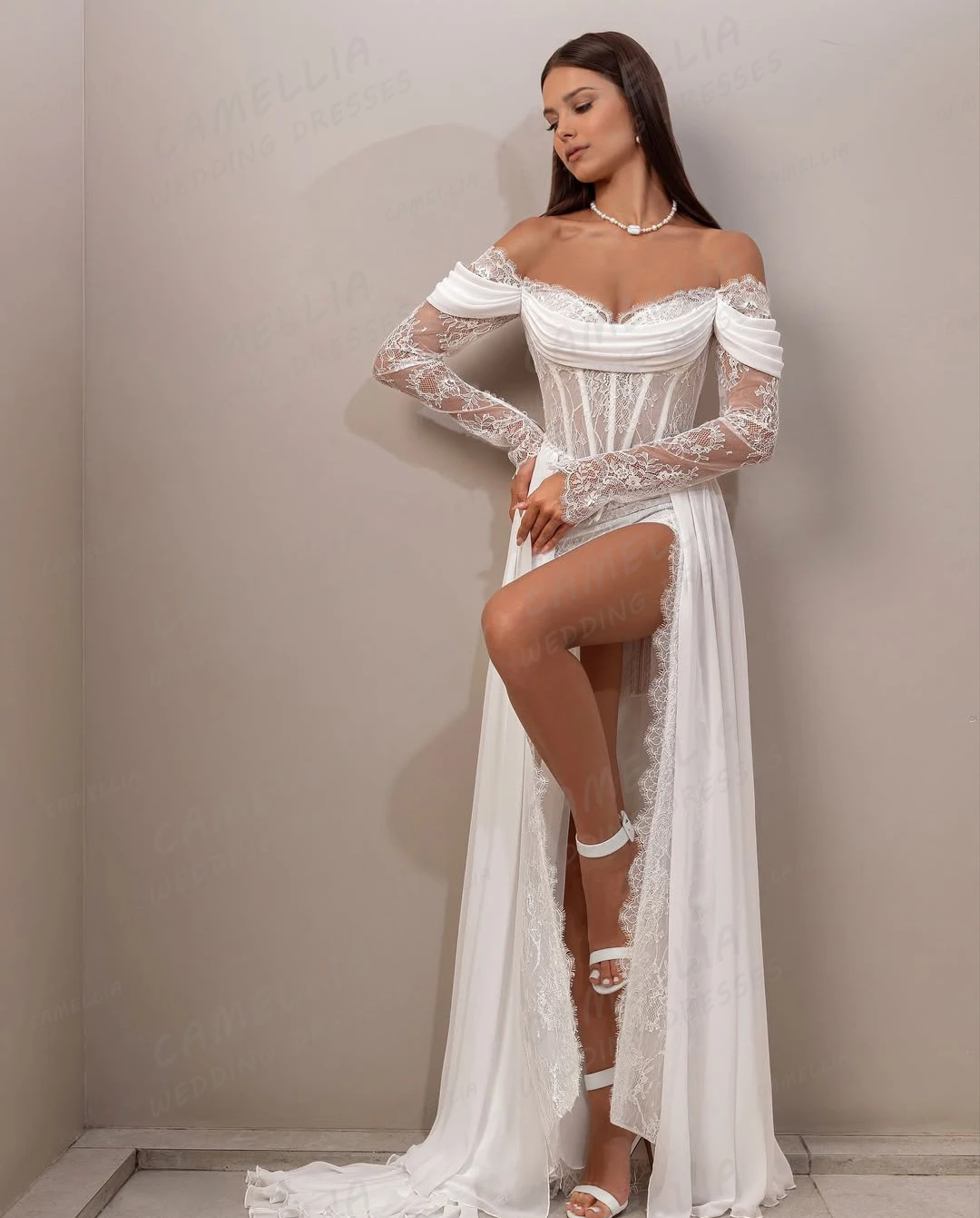 Luksusowe suknie ślubne w kształcie litery A, seksowne, koronkowe, z odkrytymi ramionami, z wysokim rozcięciem z boku, suknie ślubne na przyjęcie, Vestidos De Novia, szyte na miarę, 2026