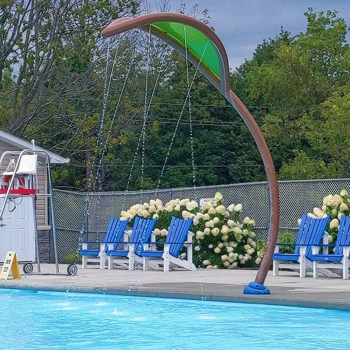 

Outside Kids Water Park Swimming Pool Stainless Steel Leaf Shaped Sprinkler