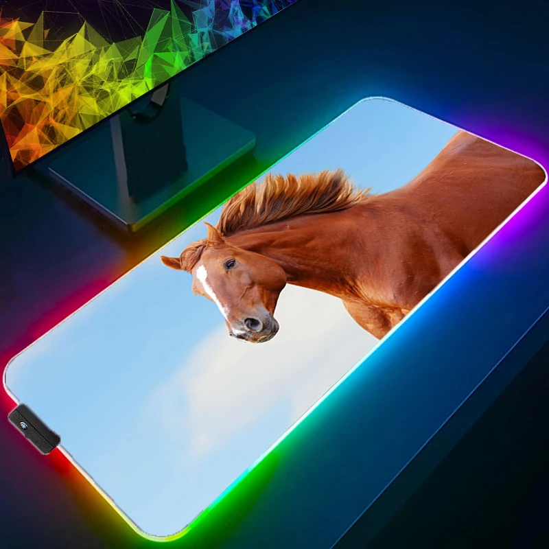 LED Mouse Pad Gamer Besar XXL Tablet Varmilo Keyboard Karpet Aksesoris Gaming Kuda Lari RGB Mousepad Hadiah Ulang Tahun