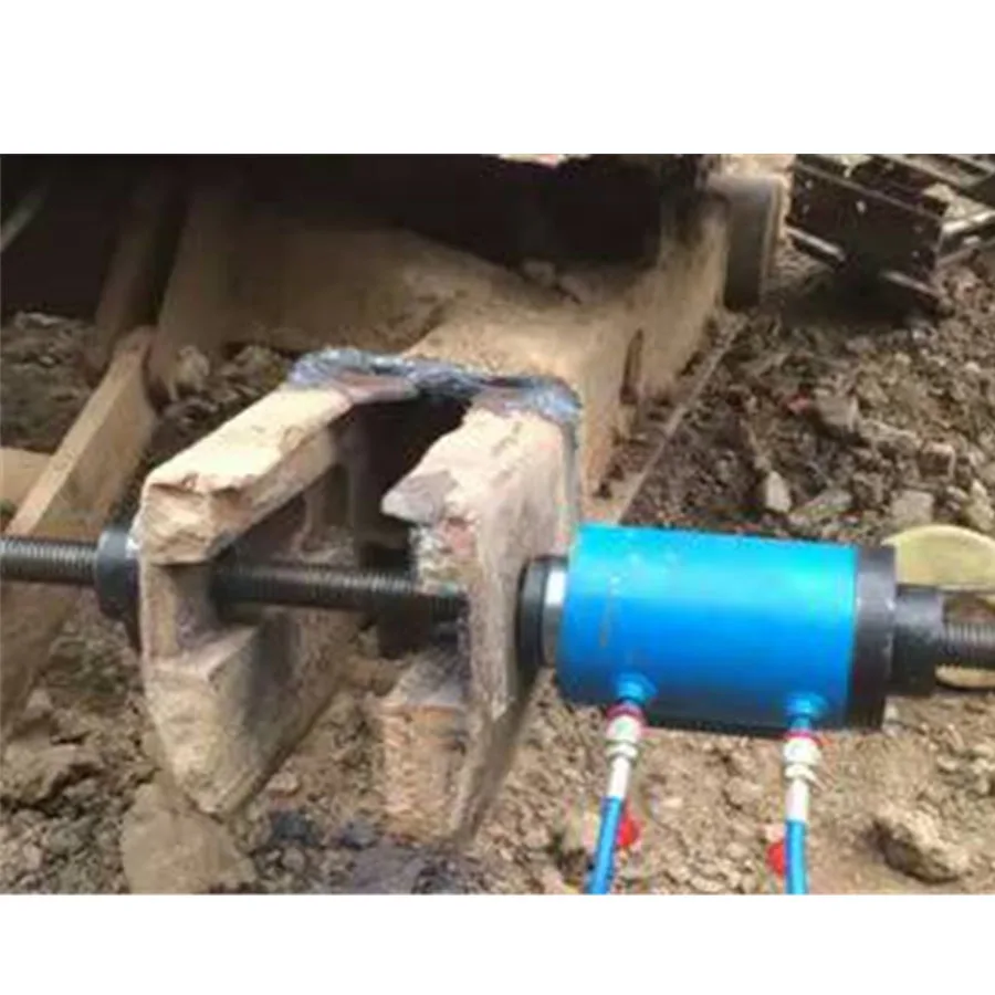 

Portable Sleeve Pressing Machine Press Machine for Replacing Excavator Boom Bushings.