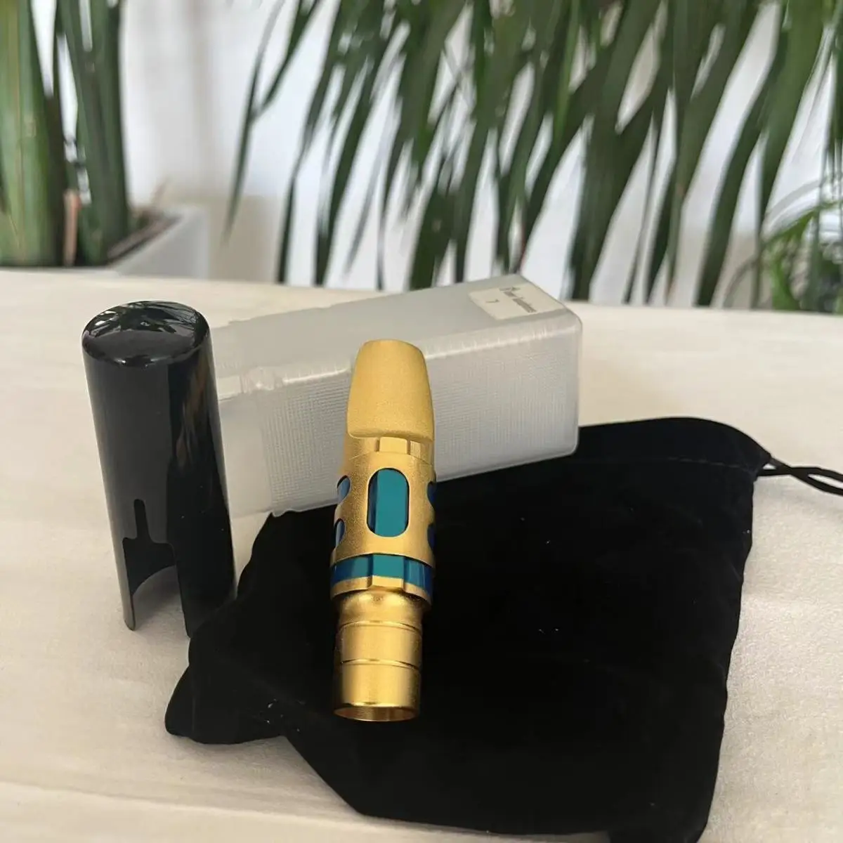 

New Saxophone Dedicated Metal Mouthpiece Tenor #7/8 Mouthpiece W/Ligature&Cap