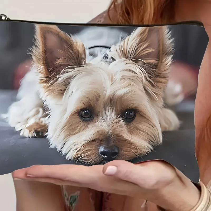 Una borsa per il trucco stampata Yorkshire Terrier: una simpatica borsa multifunzionale con cerniera, una borsa per riporre gioielli, una perfetta custodia con cerniera da viaggio.