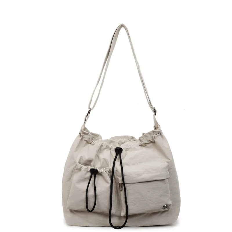 

Large Nylon Shoulder Bag for Women Casual Crossbody Hobo Tote Lightweight Slouchy Style Purse Versatile Everyday Handbag