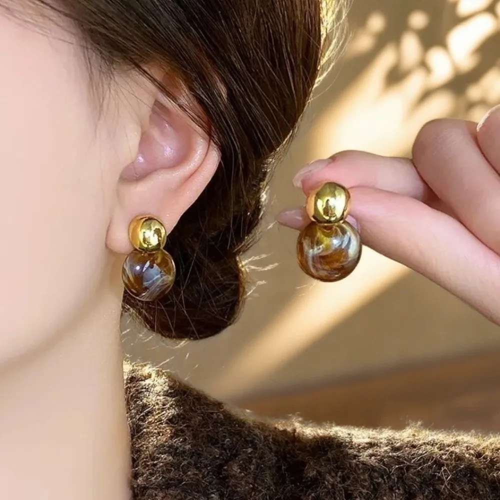 Pendant Amber Color Earrings Light Luxury Fashion Jewelry Vintage Women's Earrings Round Temperament Amber Ear Stud