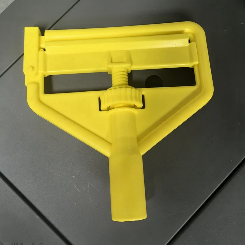 

Wooden Floor Mop with Detachable and Replaceable Mop HeadProfessional/Industrial Floor Cleaning Retail
