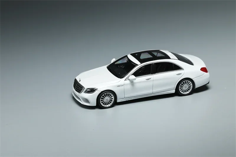 

KING MODEL 1/64 S65 limited999 Simulation Alloy Model Cars