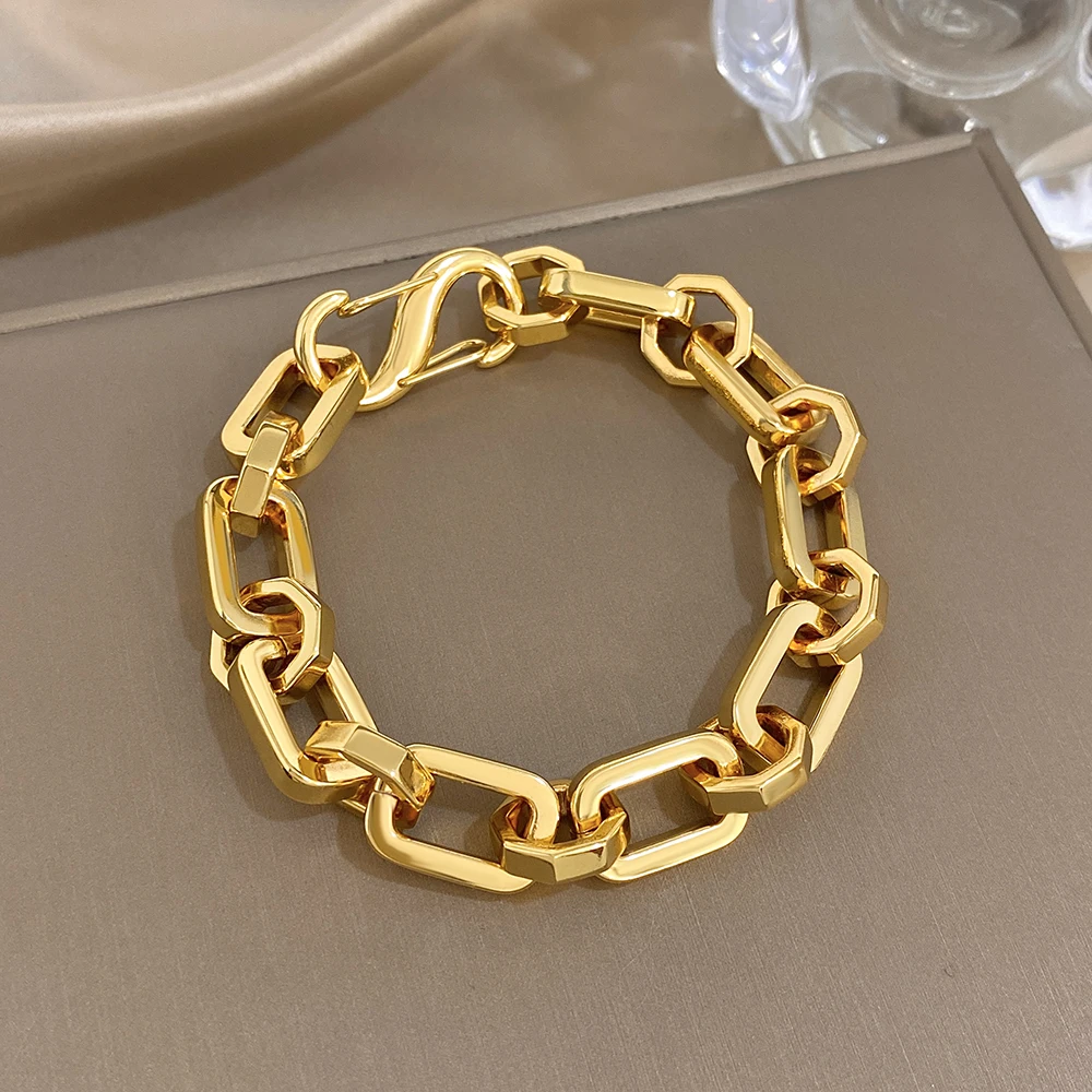 

Classic Geometry Chunky Stainless Steel Bracelet for Man Glossy Gold Plated Waterproof Bracelet Party Jewelry Accessories