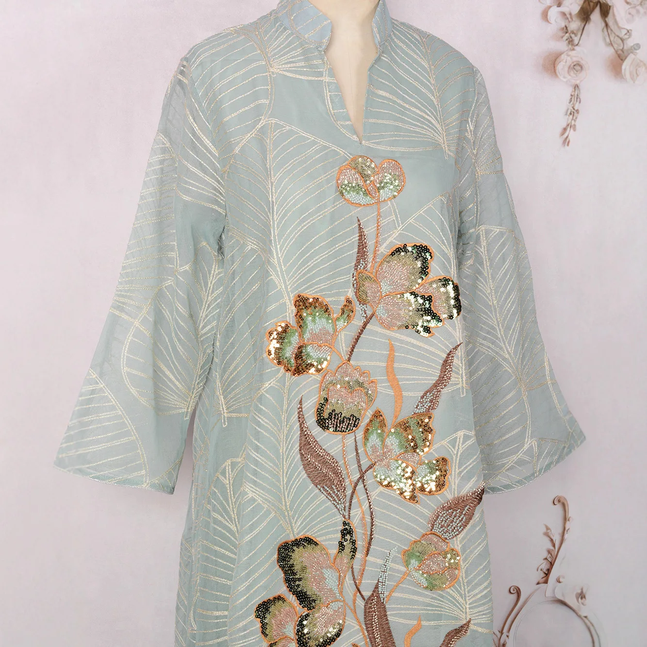 Middle East Muslim New Fashion Women's Casual Trendy Embroideried Sequined Loose V-neck Long Sleeve Elegant Ceremonial Dresses