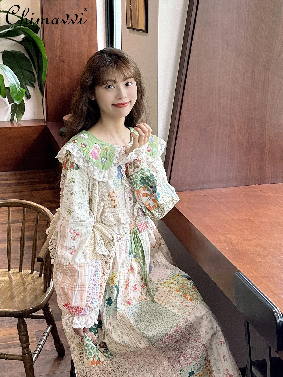 Mori Style Vintage Green Bear Embroidery Doll Collar Pastoral Floral Dress Patchwork Stitching Sweet Girl\'s Long Sleeve Dress